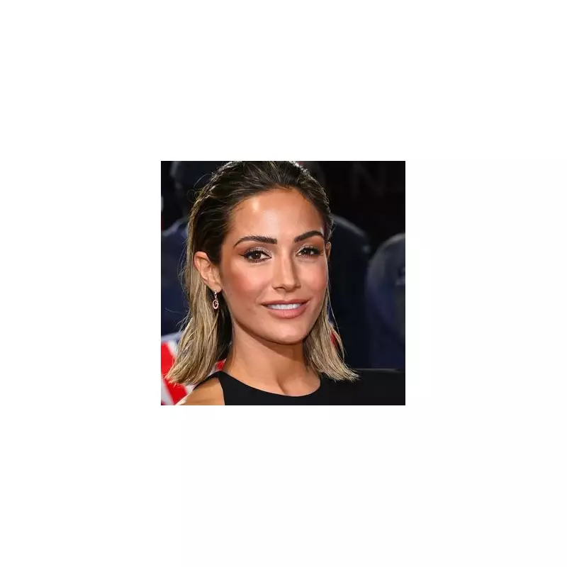 Frankie Bridge's Luxury Cabin Baggage: The Must-Have Travel Accessory for Your Next Getaway
