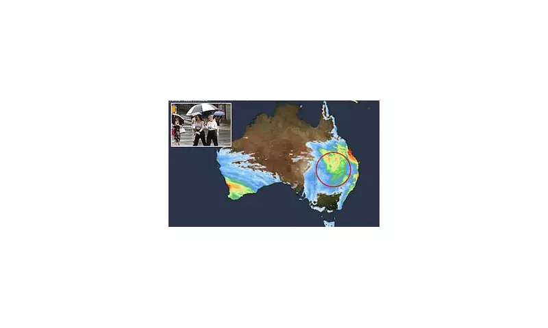 Gigantic Rain Cloud the Size of Western Australia Captivates Millions – A Rare Weather Phenomenon