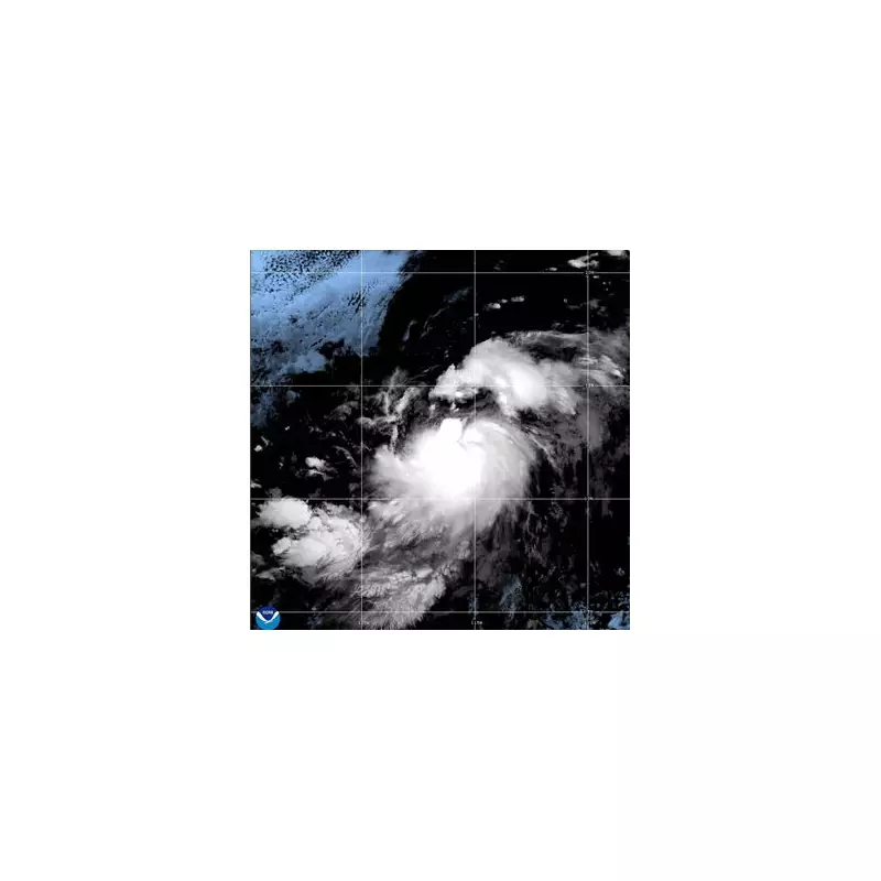 Hurricane Gil Threatens US Coast: Live Updates and Safety Alerts