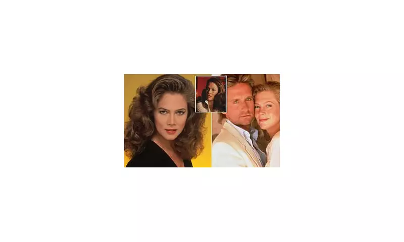 Kathleen Turner, 71, Defies Age in Dazzling Red Carpet Appearance at London's 'The Roses' Premiere