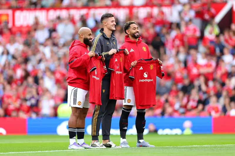 Manchester United Eyeing Fiorentina's Star as Transfer Window Heats Up