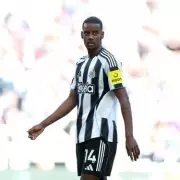 Alexander Isak's Future at Newcastle: Eddie Howe Drops Major Update Amid Transfer Speculation