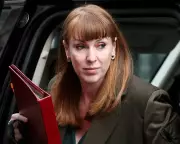Angela Rayner Slams Nigel Farage for 'Failing Young Women' Over Online Safety Act Repeal Plan