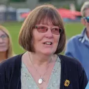 Antiques Roadshow Guest Stunned as Family Heirloom Valued at Jaw-Dropping £20,000