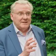 Antiques Roadshow's WWII St Paul's Cathedral Saviour Story Stuns Experts | Priceless History Uncovered