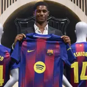 Barcelona Eye Rashford as Man Utd Face Transfer Dilemma – Latest Updates