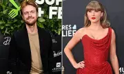 Billie Eilish and Finneas’ Awkward Moment with Taylor Swift Goes Viral – Fans Cringe!
