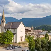 British Tourist's Deadly Mistake: Ignoring Warnings Leads to Tragic Fall in Italy