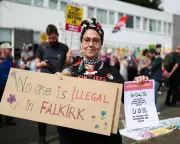 Clashes in Falkirk as Anti-Racism and Anti-Immigration Protesters Face Off Outside Asylum Hotel