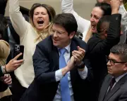 Colombian Senator Miguel Uribe Succumbs to Injuries After June Assassination Attempt