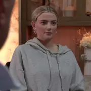 Coronation Street Star Breaks Down in Tears as She Addresses Heartbreaking Fan Backlash