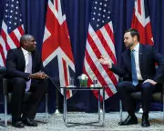 David Lammy Courts JD Vance in White House Bid to Influence Trump