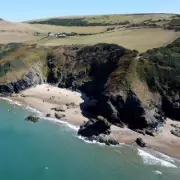 Discover Robin Hood's Bay: The Tiny UK Seaside Village With a Secret Smugglers' Past & Two Stunning Beaches
