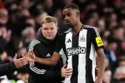 Eddie Howe Hails Alexander Isak as Newcastle's 'Complete Striker' After Stellar Performance