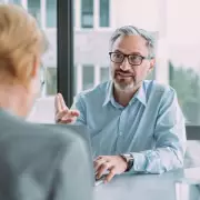 Entitled Coworker Demands Free Wedding Invite – And the Internet Is Fuming