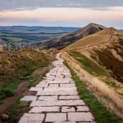 Escape to the Peaks: Mam Tor Named UK's Best Walk for 2024 | Stunning Views & Easy Route