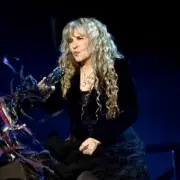 Fleetwood Mac Legend Stevie Nicks Mourns the Loss of Christine McVie in Heartfelt Tribute