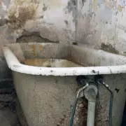 Frozen in Time: UK Man Discovers House Abandoned for 30 Years with Meals Still on the Table