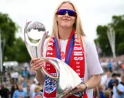 Hannah Hampton's Bold Move: How She Ditched Spain's Notes Before Euro 2025 Shootout