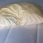 How to Clean Yellow Pillows Without Washing: Expert Tips for a Fresh Bed