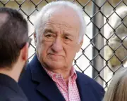 Jerry Adler, Frasier and Sopranos Star, Dies at 95 | Remembering a Broadway & Screen Legend