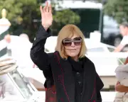 Kim Novak on Hitchcock, Hollywood & Her Lifetime Achievement Award at Venice Film Festival 2025