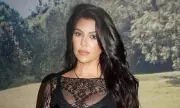 Kourtney Kardashian Praised for Sharing Unfiltered Body Photos: A Bold Move in the Age of Social Media Perfection