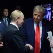 Kremlin Releases Rare Photo of Donald Trump with Vladimir Putin – What’s Really Going On?