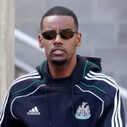 Liverpool and Newcastle in Transfer Battle for Alexander Isak – Who Will Win?