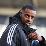 Liverpool Transfer Exclusive: Reds Plot Sensational DOUBLE Swoop for Isak & Simons as Slot Eyes Major Attack Overhaul