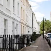 London's Tiny Studio Flat Sells for £52k – But There's a Catch!