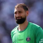 Man Utd Plot Sensational Free Transfer for PSG's Gianluigi Donnarumma | Mirror Football