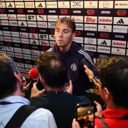 Man Utd's Transfer Dilemma: Rasmus Hojlund or Benjamin Sesko?