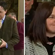 Rare Ewenny Pottery Vase Stuns Antiques Roadshow Experts with £10,000 Valuation