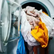 Sharing Towels Could Spread Deadly Bacteria – Experts Issue Urgent Warning