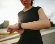 Smartwatches Fall Short in Stress Tracking: New Study Reveals Limitations