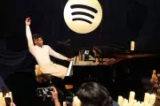 Spotify's Game-Changing AI DJ Mixes Your Music & Talks To You | New Feature Update