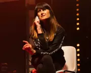 Standing in the Shadows of Giants: A Riveting Theatrical Triumph at Edinburgh's Traverse