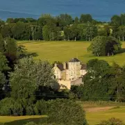 Step Into a Fairytale: Discover Dunrobin Castle – Scotland’s Hidden Gem Straight From a Storybook