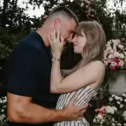 Taylor Swift's Secret Engagement Ring Sparks £2,500 Dupe Frenzy | Mirror Online