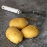 The Right Way to Cook Potatoes to Keep Maximum Nutrients, According to Experts