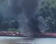 Tragic Helicopter Crash in Mississippi River Leaves One Dead and Two Injured