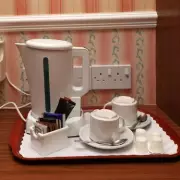 Travel Expert's Urgent Warning: Why You MUST Empty Your Fridge Before a Holiday | UK Holiday Tips