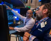 Trump's Dismissal of Labour Dept Official Sparks Fears Over US Economic Data Credibility