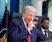 Trump's Shocking Offer to Putin: Land for Peace in Ukraine – What It Means for Global Politics