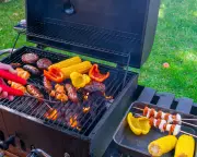 UK Food Inflation Hits BBQ Favourites: Burgers, Sausages & Chicken Prices Soar