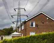 UK Government Offers Energy Bill Discounts for Homes Near New Pylons