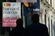 UK House Prices See Sharpest Drop in 14 Years Amid Economic Pressures