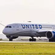 United Airlines Pilot's Incredible Act of Sacrifice: Cancels Flight to Save Dog's Life