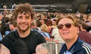 Unrecognisable British Actor Spotted at Oasis Wembley Gig – Can You Guess Who It Is?